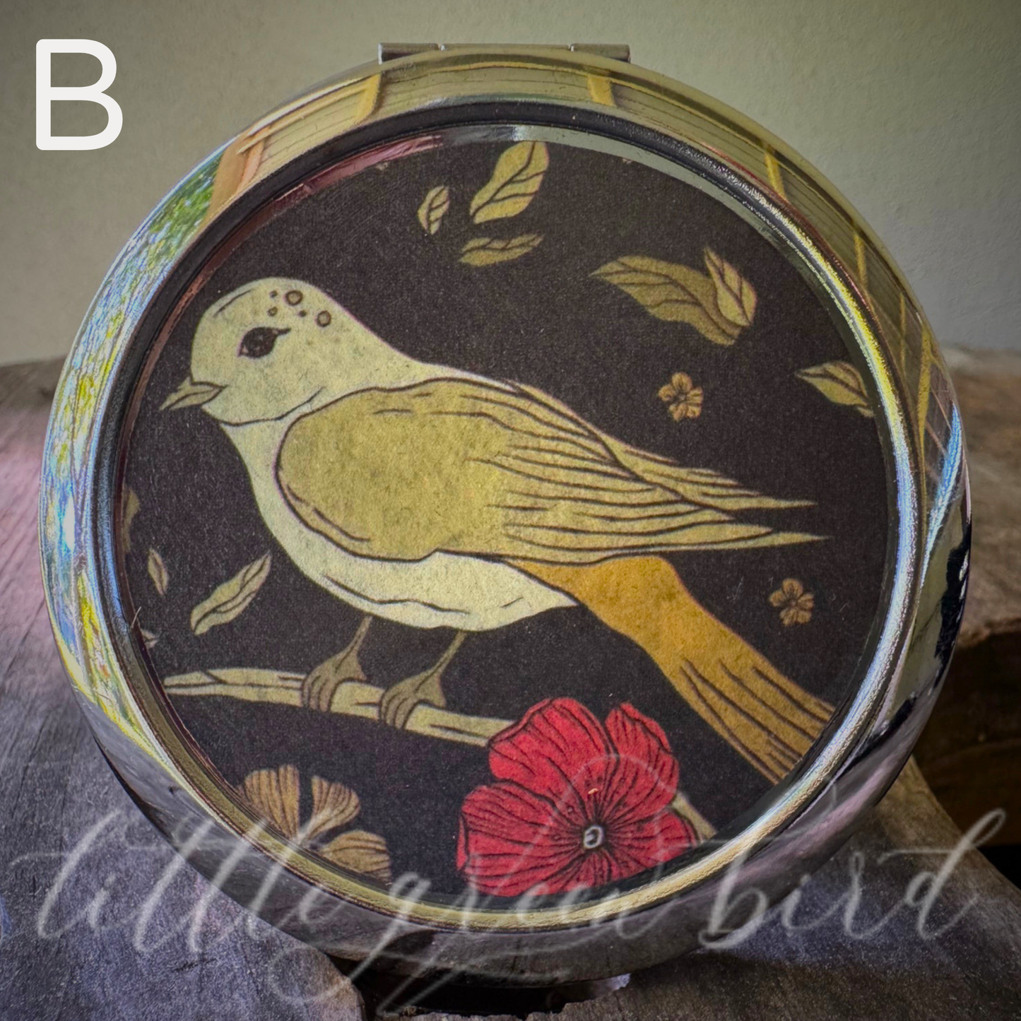 Vintage Beauty Compact Mirror