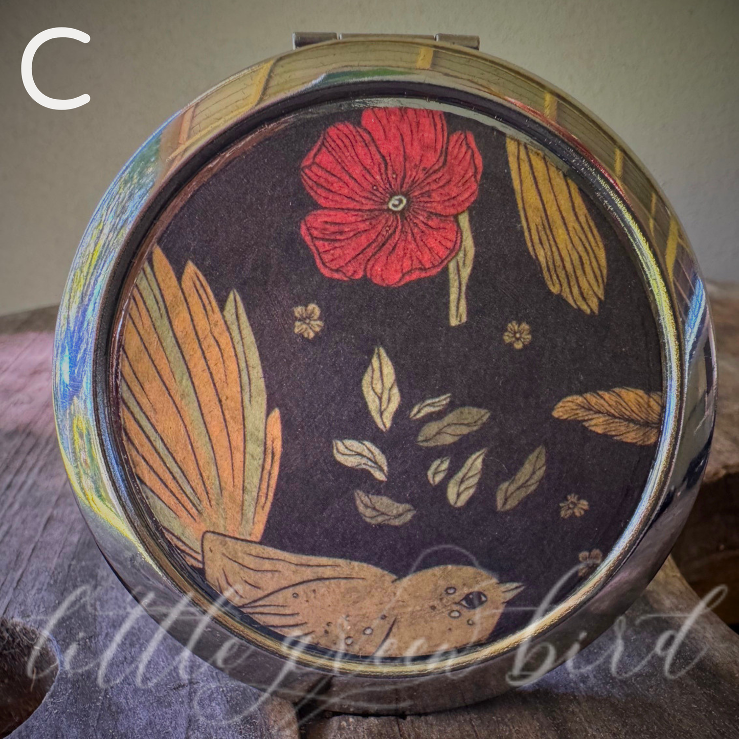 Vintage Beauty Compact Mirror